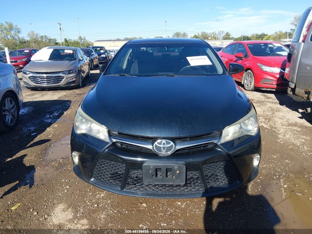 46199456 :رقم المزاد ، 4T1BF1FK6FU009353 vin ، 2015 Toyota Camry Se مزاد بيع