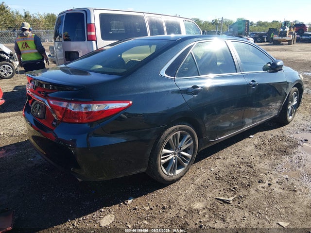 46199456 :رقم المزاد ، 4T1BF1FK6FU009353 vin ، 2015 Toyota Camry Se مزاد بيع
