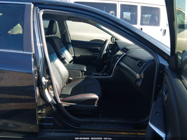 46199456 :رقم المزاد ، 4T1BF1FK6FU009353 vin ، 2015 Toyota Camry Se مزاد بيع
