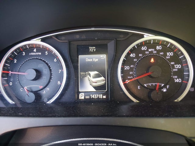 46199456 :رقم المزاد ، 4T1BF1FK6FU009353 vin ، 2015 Toyota Camry Se مزاد بيع
