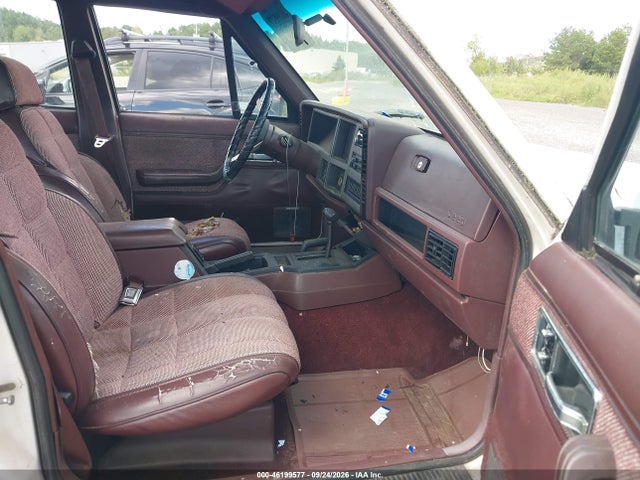 Продаж на аукціоні авто 1992 Jeep Cherokee Laredo, vin: 1J4FJ58S7NL108125, номер лоту: 46199577