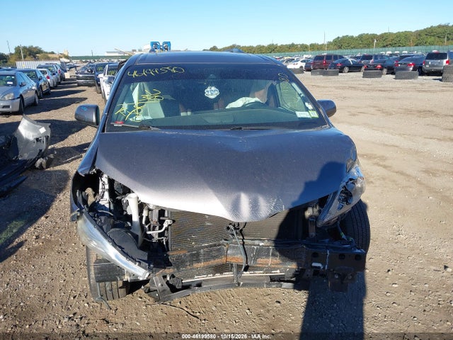 Продаж на аукціоні авто 2018 Toyota Sienna Xle 8 Passenger, vin: 5TDYZ3DC5JS925175, номер лоту: 46199580
