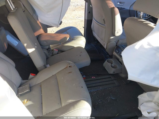 Продаж на аукціоні авто 2018 Toyota Sienna Xle 8 Passenger, vin: 5TDYZ3DC5JS925175, номер лоту: 46199580