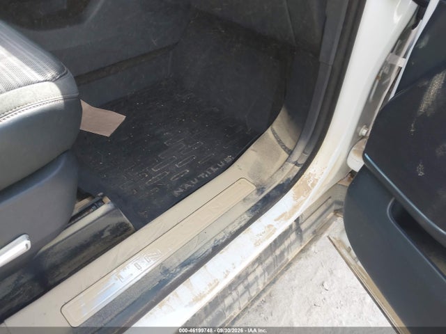 Продажа на аукционе авто 2024 Lincoln Nautilus Reserve, vin: 5LMPJ8K40RJ840838, номер лота: 46199748