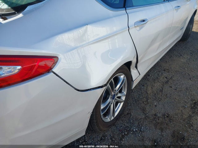 Продаж на аукціоні авто 2015 Ford Fusion Hybrid Titanium, vin: 3FA6P0RU5FR171787, номер лоту: 46199765