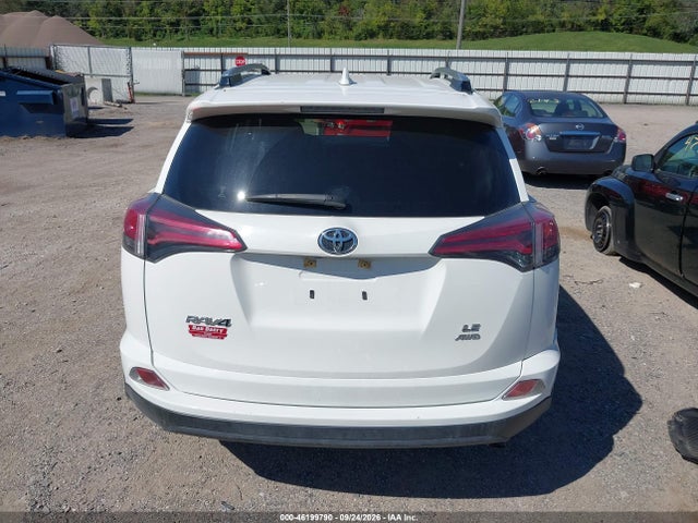 2018 Toyota Rav4 Le მანქანა იყიდება აუქციონზე, vin: JTMBFREV2JJ745747, აუქციონის ნომერი: 46199790