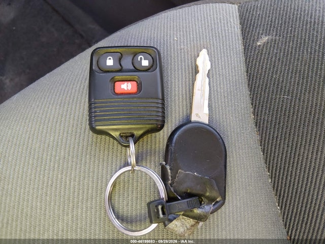 2005 Ford Escape Xls მანქანა იყიდება აუქციონზე, vin: 1FMYU02Z75KB37110, აუქციონის ნომერი: 46199883