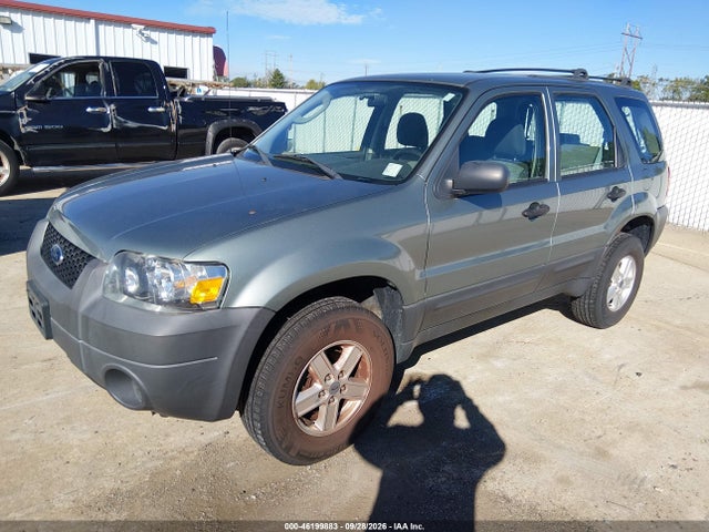 2005 Ford Escape Xls მანქანა იყიდება აუქციონზე, vin: 1FMYU02Z75KB37110, აუქციონის ნომერი: 46199883