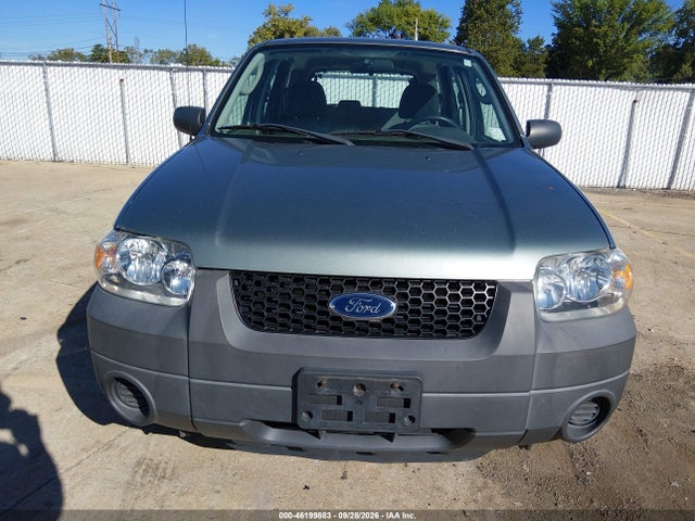 2005 Ford Escape Xls მანქანა იყიდება აუქციონზე, vin: 1FMYU02Z75KB37110, აუქციონის ნომერი: 46199883