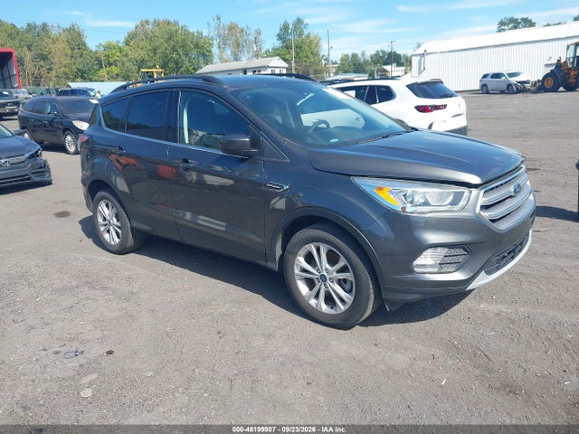 Продажа на аукционе авто 2017 Ford Escape Se, vin: 1FMCU9GD4HUD72049, номер лота: 46199907