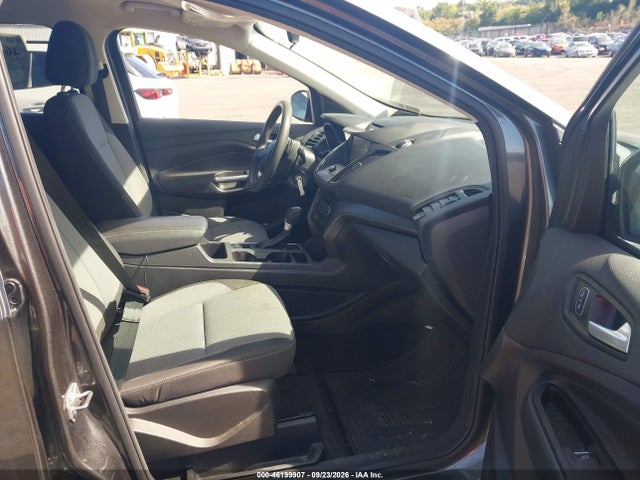 Продажа на аукционе авто 2017 Ford Escape Se, vin: 1FMCU9GD4HUD72049, номер лота: 46199907