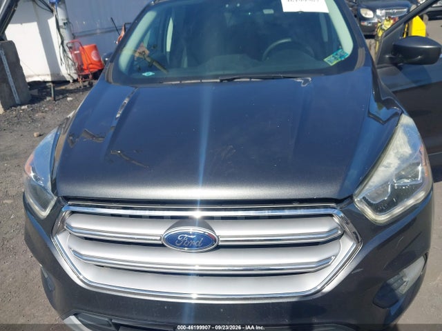 Продажа на аукционе авто 2017 Ford Escape Se, vin: 1FMCU9GD4HUD72049, номер лота: 46199907