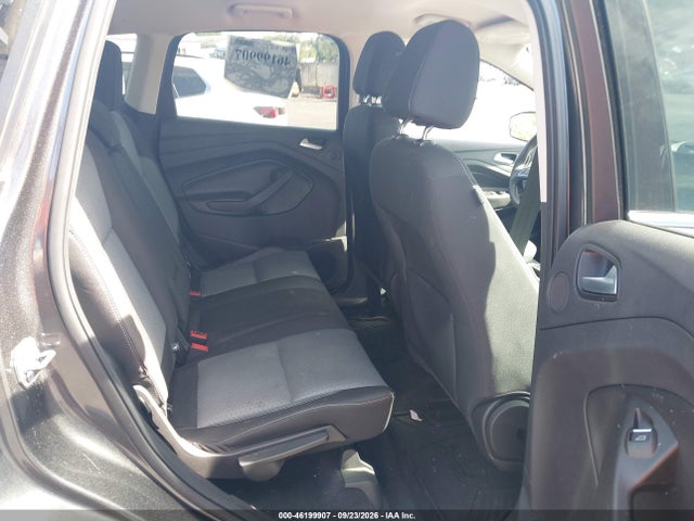 Продажа на аукционе авто 2017 Ford Escape Se, vin: 1FMCU9GD4HUD72049, номер лота: 46199907
