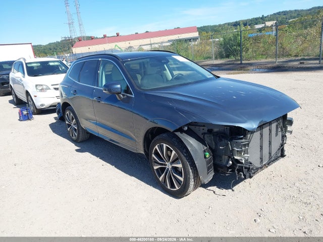 46200180 :رقم المزاد ، YV4L12RK8N1040352 vin ، 2022 Volvo Xc60 B5 Momentum مزاد بيع