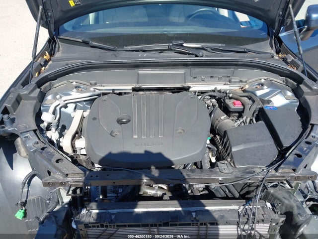 46200180 :رقم المزاد ، YV4L12RK8N1040352 vin ، 2022 Volvo Xc60 B5 Momentum مزاد بيع