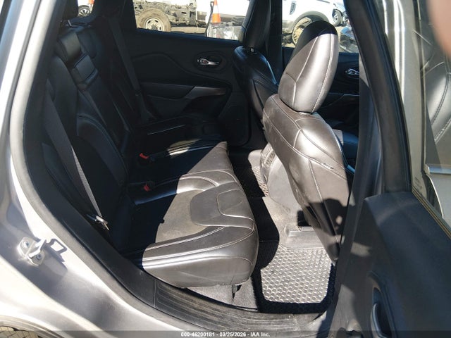 Продаж на аукціоні авто 2019 Jeep Cherokee Latitude Plus Fwd, vin: 1C4PJLLB7KD332037, номер лоту: 46200181