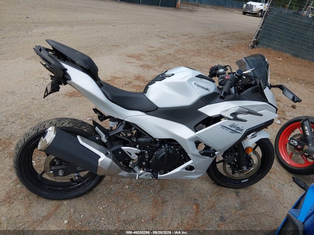 46200298 :رقم المزاد ، ML5EXGG13SDA71551 vin ، 2025 Kawasaki Ex500 مزاد بيع