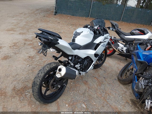 46200298 :رقم المزاد ، ML5EXGG13SDA71551 vin ، 2025 Kawasaki Ex500 مزاد بيع