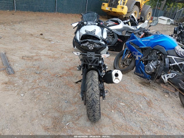 46200298 :رقم المزاد ، ML5EXGG13SDA71551 vin ، 2025 Kawasaki Ex500 مزاد بيع