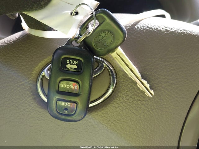 Продажа на аукционе авто 2005 Toyota Camry Le, vin: 4T1BE32K55U038300, номер лота: 46200313
