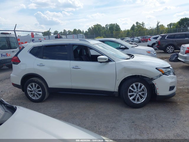46200394 :رقم المزاد ، 5N1AT2MV2HC881089 vin ، 2017 Nissan Rogue Sv مزاد بيع