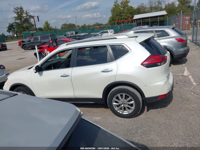 46200394 :رقم المزاد ، 5N1AT2MV2HC881089 vin ، 2017 Nissan Rogue Sv مزاد بيع