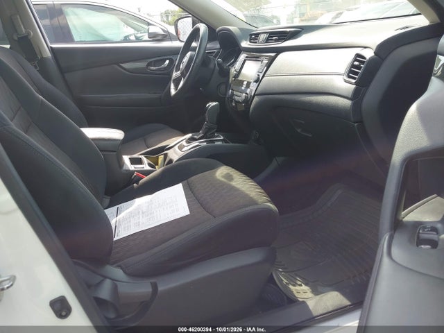 46200394 :رقم المزاد ، 5N1AT2MV2HC881089 vin ، 2017 Nissan Rogue Sv مزاد بيع