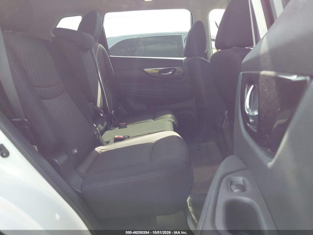 46200394 :رقم المزاد ، 5N1AT2MV2HC881089 vin ، 2017 Nissan Rogue Sv مزاد بيع