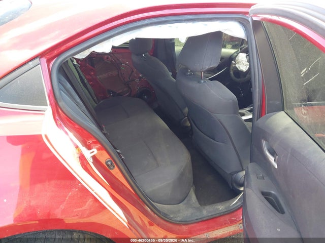 JTDEPRAE6LJ028657 Toyota COROLLA LE