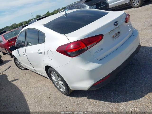 46200615 :رقم المزاد ، 3KPFL4A73HE116459 vin ، 2017 Kia Forte Lx مزاد بيع