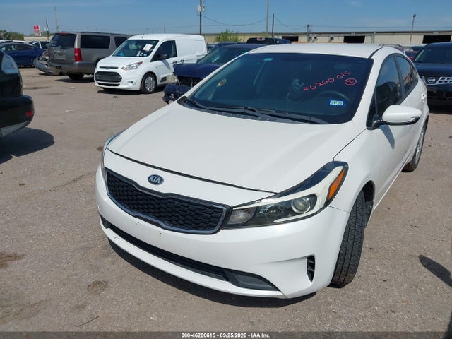 46200615 :رقم المزاد ، 3KPFL4A73HE116459 vin ، 2017 Kia Forte Lx مزاد بيع