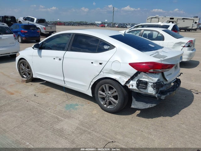 Hyundai Elantra Value Edition 2017 5NPD84LF4HH191356 Image 3