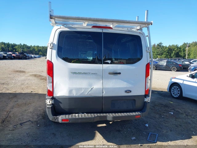 Продаж на аукціоні авто 2015 Ford Transit, vin: 1FTNR1ZM1FKA60700, номер лоту: 46200660