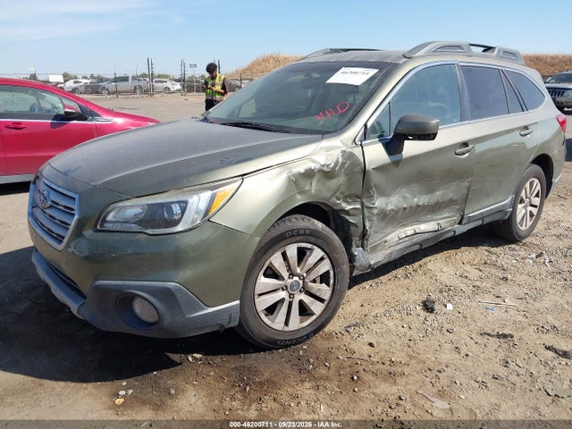 Subaru Outback 2.5i Premium 2016 4S4BSACCXG3348357 Image 2
