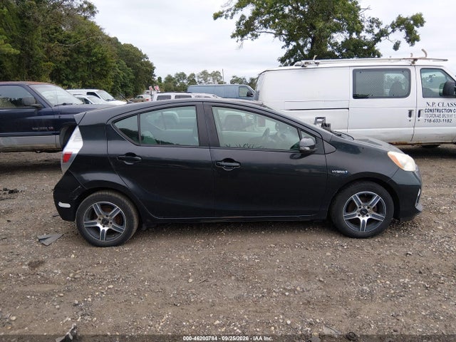 Продаж на аукціоні авто 2013 Toyota Prius C One, vin: JTDKDTB3XD1537125, номер лоту: 46200784