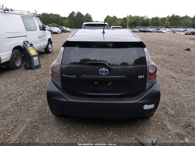 Продаж на аукціоні авто 2013 Toyota Prius C One, vin: JTDKDTB3XD1537125, номер лоту: 46200784