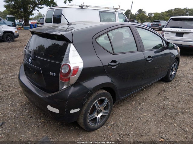 Продаж на аукціоні авто 2013 Toyota Prius C One, vin: JTDKDTB3XD1537125, номер лоту: 46200784