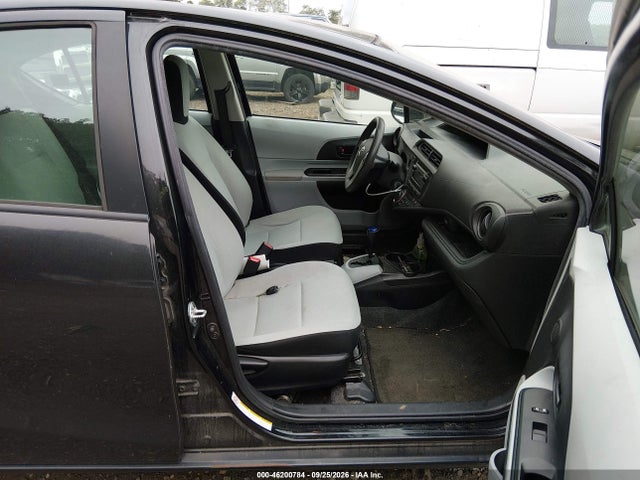 Продаж на аукціоні авто 2013 Toyota Prius C One, vin: JTDKDTB3XD1537125, номер лоту: 46200784