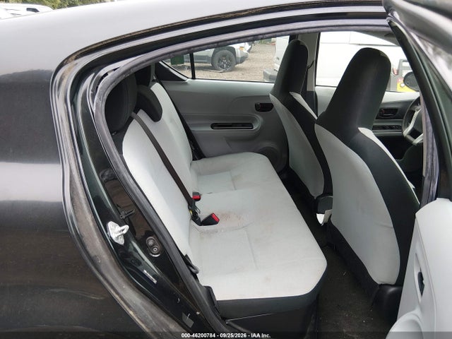 Продаж на аукціоні авто 2013 Toyota Prius C One, vin: JTDKDTB3XD1537125, номер лоту: 46200784