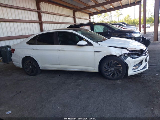2019 Volkswagen Jetta 1.4t Sel Premium მანქანა იყიდება აუქციონზე, vin: 3VWG57BU1KM002815, აუქციონის ნომერი: 46200794