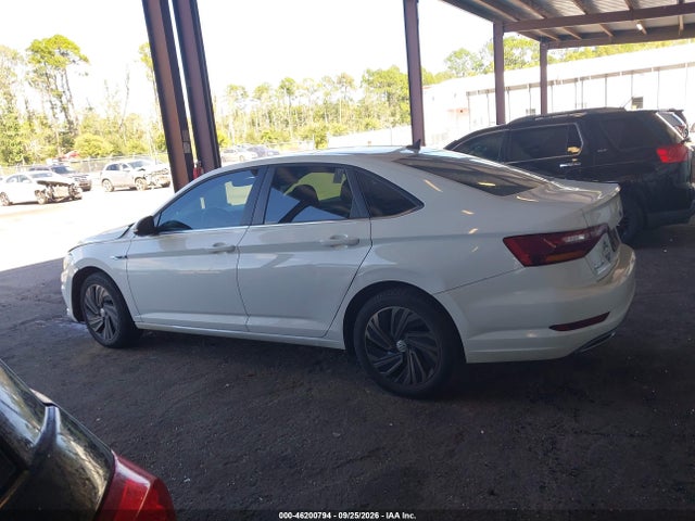 2019 Volkswagen Jetta 1.4t Sel Premium მანქანა იყიდება აუქციონზე, vin: 3VWG57BU1KM002815, აუქციონის ნომერი: 46200794