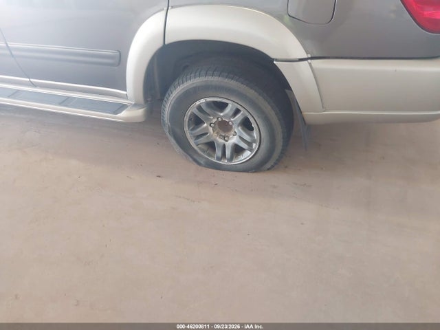 2004 Toyota Sequoia Sr5 მანქანა იყიდება აუქციონზე, vin: 5TDZT34A44S205861, აუქციონის ნომერი: 46200811
