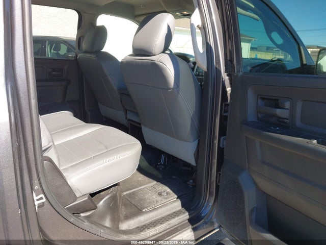 46200947 :رقم المزاد ، 3C6RR7KG0LG273124 vin ، 2020 Ram 1500 Classic Tradesman  4x4 5'7 Box مزاد بيع