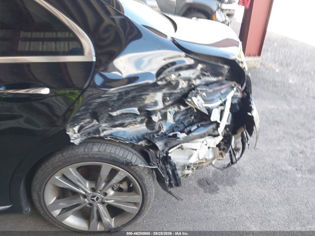 Продажа на аукционе авто 2018 Mercedes-benz C 300, vin: 55SWF4JB9JU277666, номер лота: 46200985