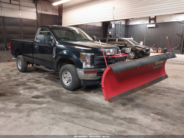 46200991 :رقم المزاد ، 1FTBF2B68JEC48702 vin ، 2018 Ford F-250 Xl مزاد بيع