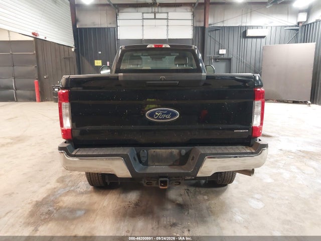 46200991 :رقم المزاد ، 1FTBF2B68JEC48702 vin ، 2018 Ford F-250 Xl مزاد بيع