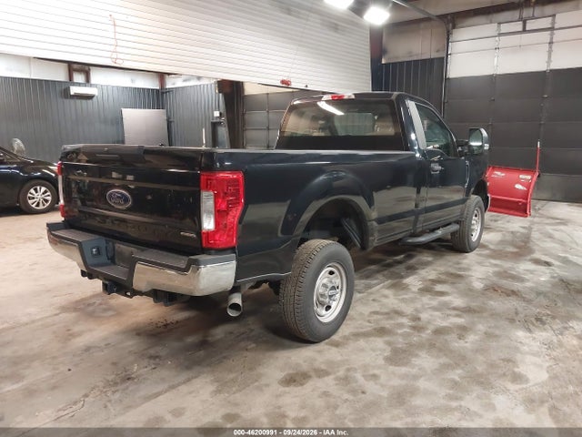 46200991 :رقم المزاد ، 1FTBF2B68JEC48702 vin ، 2018 Ford F-250 Xl مزاد بيع