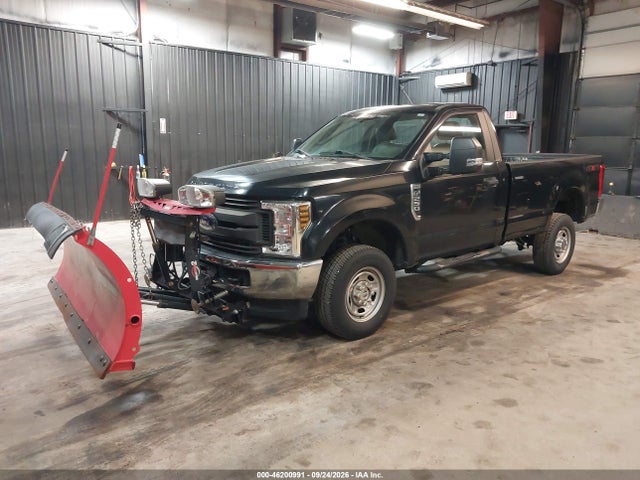 46200991 :رقم المزاد ، 1FTBF2B68JEC48702 vin ، 2018 Ford F-250 Xl مزاد بيع