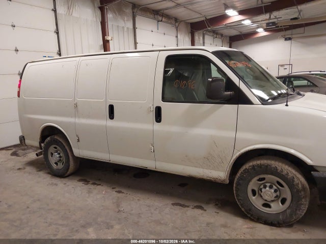 2017 Chevrolet Express 2500 Work Van მანქანა იყიდება აუქციონზე, vin: 1GCWGAFF7H1125848, აუქციონის ნომერი: 46201096