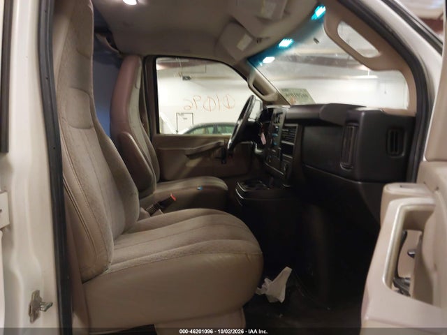2017 Chevrolet Express 2500 Work Van მანქანა იყიდება აუქციონზე, vin: 1GCWGAFF7H1125848, აუქციონის ნომერი: 46201096